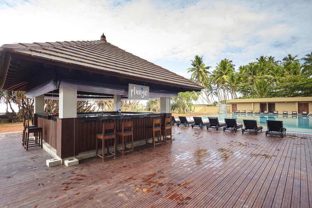 Turyaa Kalutara Hotel Buitenkant foto